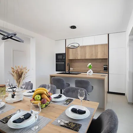 Twins וילה פולה