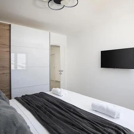 Twins וילה פולה